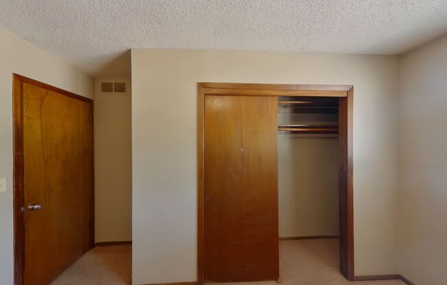 2 beds, 2 baths, $1,095