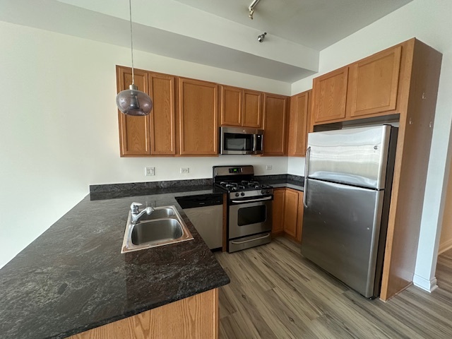 8 W Monroe St, Chicago IL 607