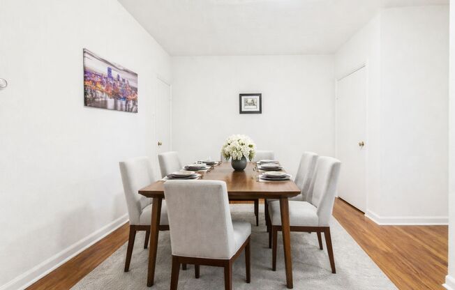 Spacious 2BR/1.5BTH House w/ W/D, Patio JUNE 10