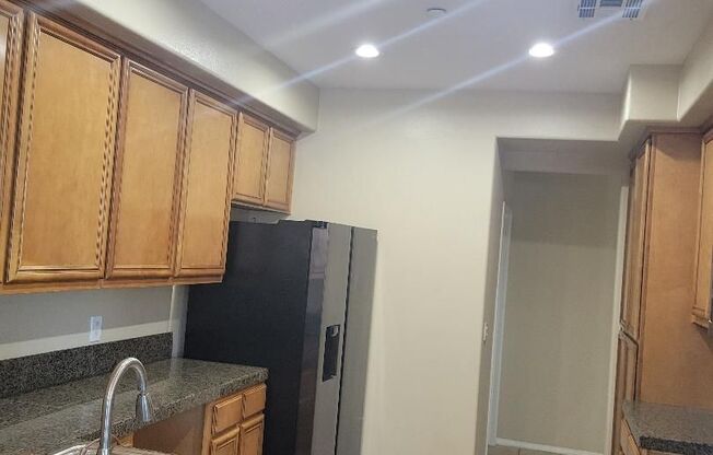 BEAUTIFUL SPACIOUS TOWNHOUSE IN GREAT LOCATION