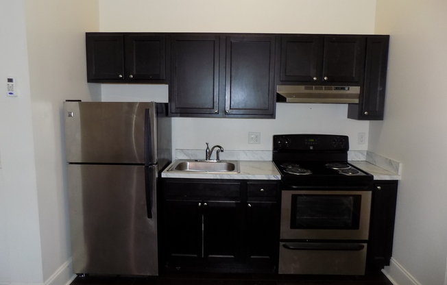 Studio, 1 bath, 1,200 sqft, $1,200, Unit 1038-1B