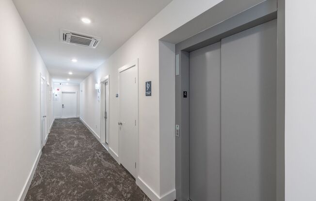 1 bed, 1 bath, 650 sqft, $1,524, Unit 402
