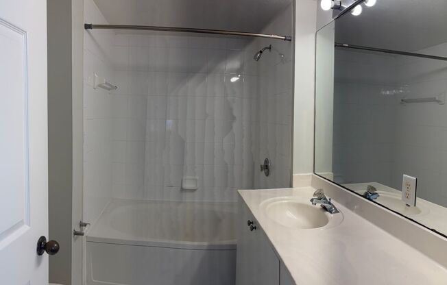 2 beds, 2 baths, 1,204 sqft, $2,078, Unit 10168-C2 - Bostonian