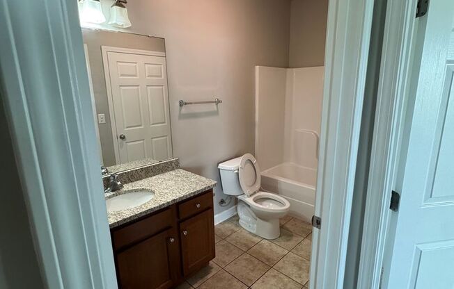 1 bed, 1 bath, 780 sqft, $795, Unit 258-B