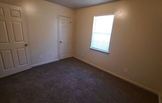 2 beds, 1.5 baths, $975, Unit 37