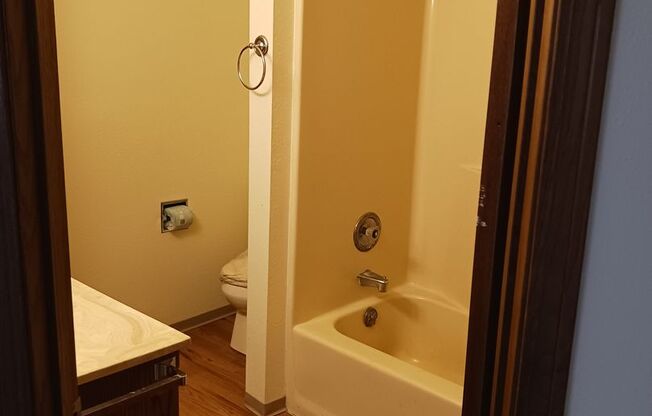 2 beds, 2 baths, 1,029 sqft, $1,215, Unit 2970-016
