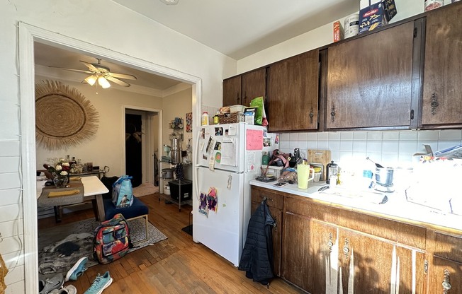 2131 Giddings