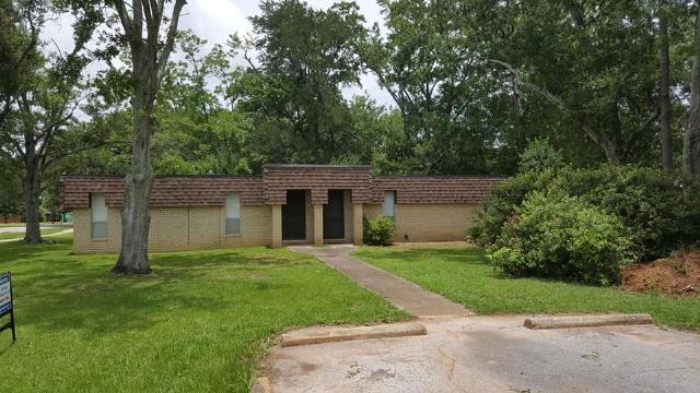 2 beds, 1 bath, 800 sqft, $1,025, Unit Unit A - 220 W Verbena Ave, Foley *key 16*