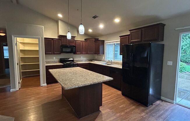 $1000 MOVE IN SPECIAL OFF FIRST MONTHS RENT.