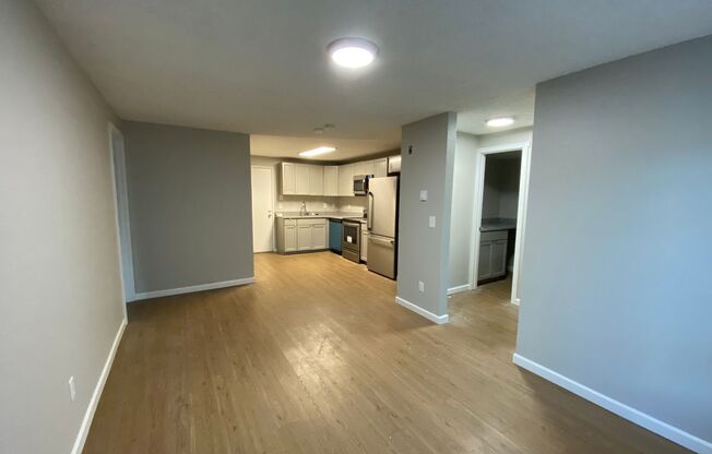 2 beds, 1 bath, 687 sqft, $2,095, Unit C304