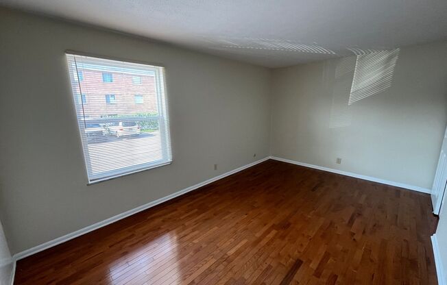 1 bed, 1 bath, 650 sqft, $795, Unit 4086-B5