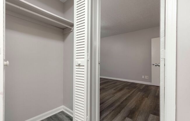2 beds, 2 baths, $895, Unit 222