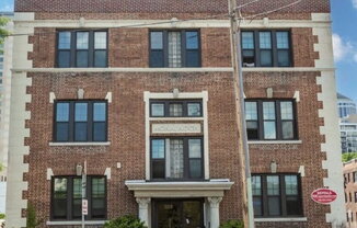900 CENTENNIAL PL
