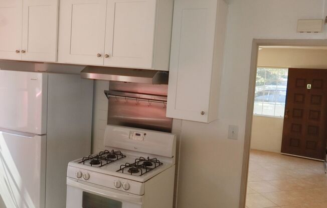 Single level duplex 2 br 1 ba in Chula Vista CA