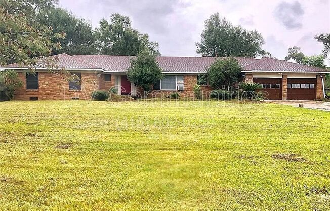 817 WESTMONT DR
