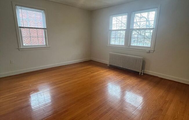 2 beds, 1 bath, 810 sqft, $1,895, Unit 418 #3