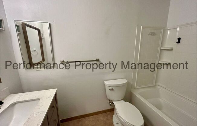 3 beds, 2 baths, $2,300