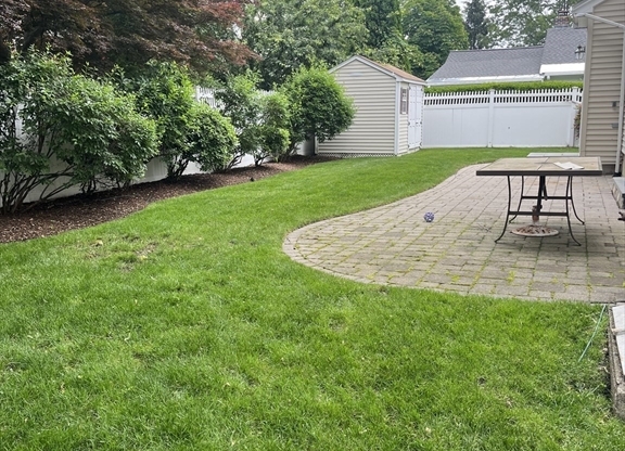 48 AUDREY RD