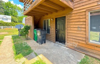 1831 J JULIAN LN