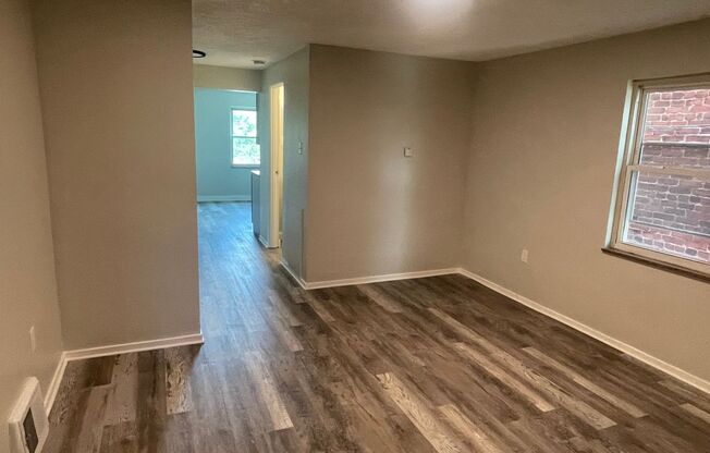 130 Martsolf Ave - (06114)