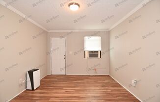 1 bed, 1 bath, $880, Unit Unit B