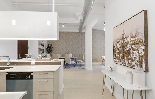 2 beds, 1 bath, 1,100 sqft, $2,700, Unit 407