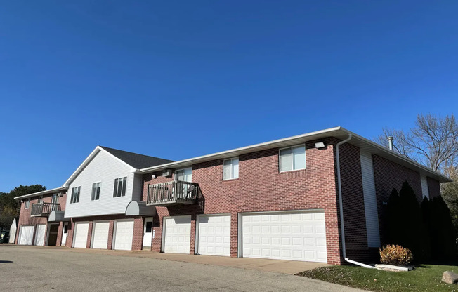 2 beds, 2 baths, 1,000 sqft, $1,450, Unit 1830-28