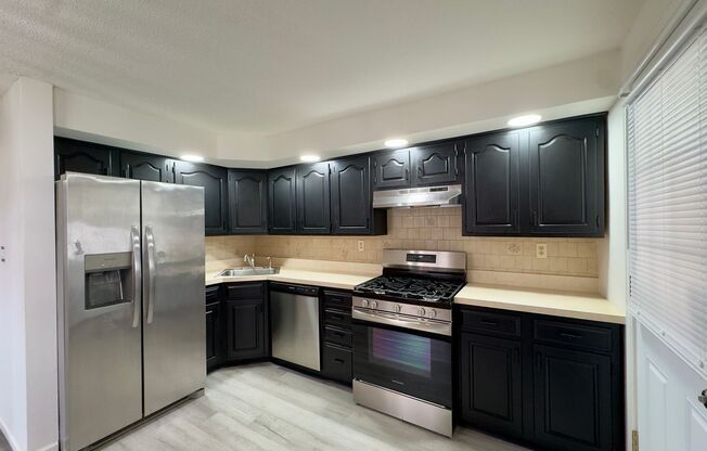 Charming 2 Bedroom/2 Bathroom Townhome in Dundalk, MD!