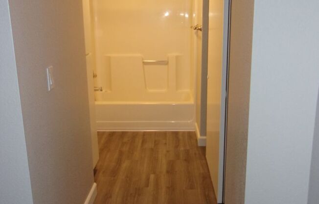 1 bed, 1 bath, 788 sqft, $1,750, Unit 47