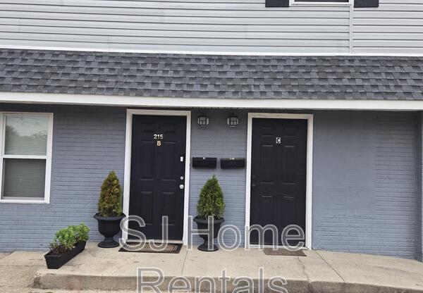 215 S PAVILLION AVE