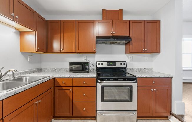 555-565 N Kent St