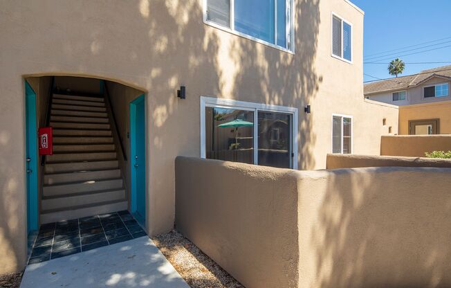 2 beds, 2 baths, 987 sqft, $3,195, Unit 70-02