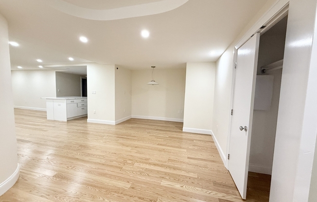 2 beds, 2 baths, 1,424 sqft, $4,950, Unit 404