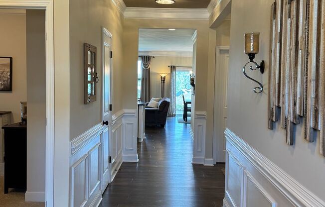 Beautiful 4 Bedroom Single Family Home