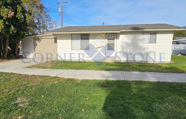 Fantastic Updated Home in Nampa!