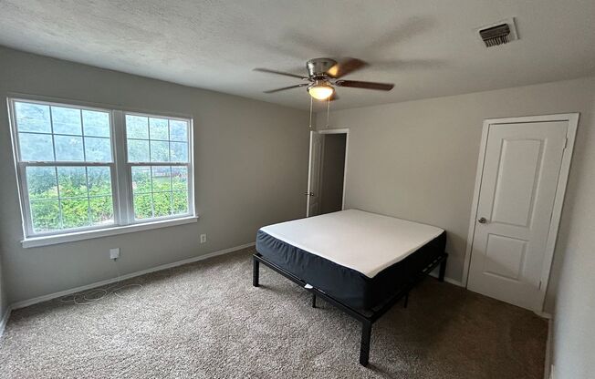 2 beds, 2 baths, $1,550