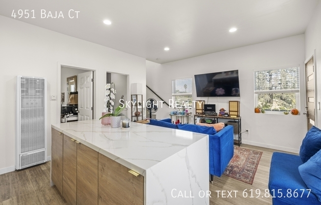 4951 BAJA CT