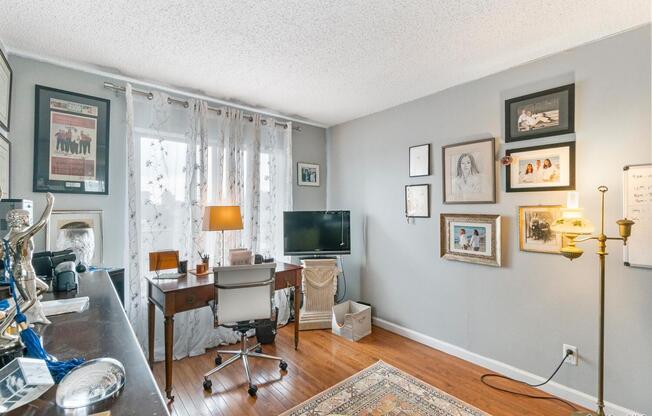 2 beds, 2 baths, 920 sqft, $4,100, Unit 6A