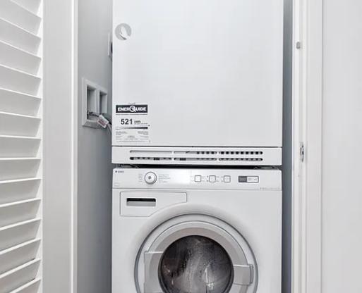 1 bed, 1.5 baths, 920 sqft, $7,500, Unit 12L