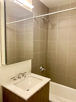 Studio, 1 bath, $3,925, Unit 12D