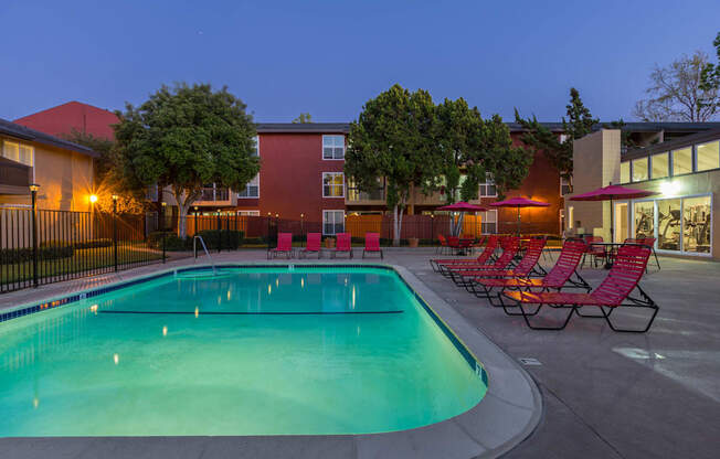 Swimming Pool With Relaxing Sundecks at Carriage House, Fremont, CA 94536