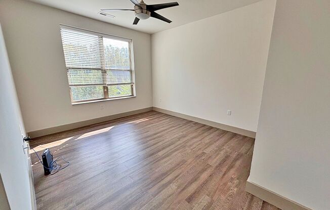 1 bed, 1 bath, 615 sqft, $1,475, Unit 3250-210