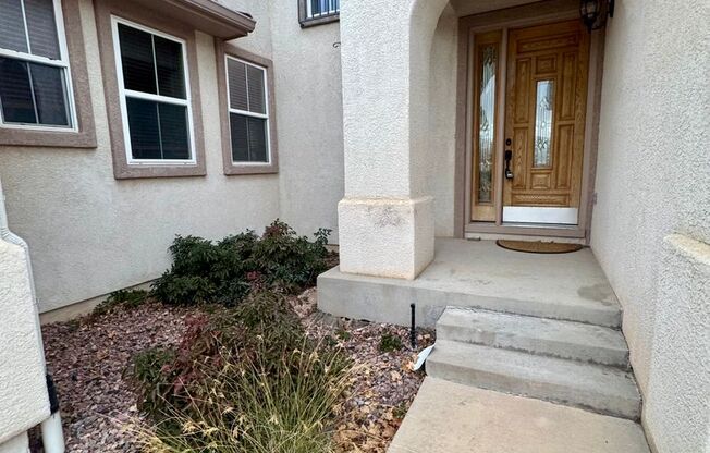 Gorgeous home in Pine Creek on Golf Course