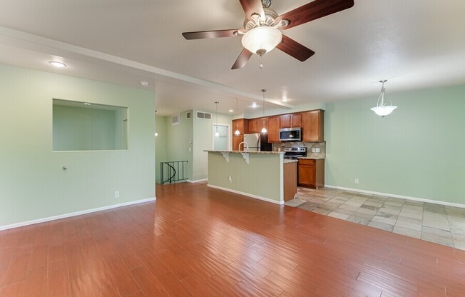 2704 San Pedro Street Unit 12