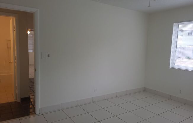 1 bed, 1 bath, $1,675, Unit 8