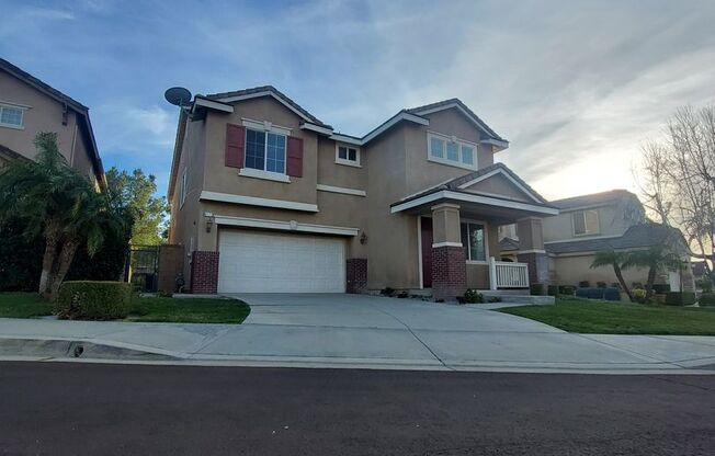 Stunning Two-Story Home with 4 Bedrooms and 2.5 Bathrooms- Call for our MOVE IN SPECIAL