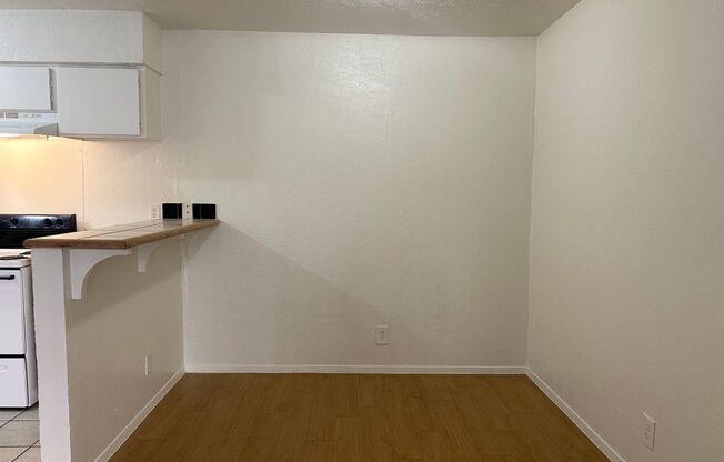 1 bed, 1 bath, 660 sqft, $1,239, Unit OPA-236