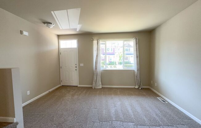 3bd 2.5ba Kent Home for Rent!