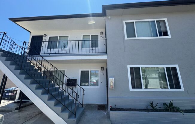 *OPEN HOUSE: 8/9 10-11AM* 1 BR in Linda Vista with Parking Space, Close to USD