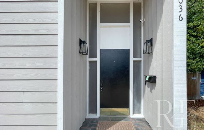 3BR Bremerton Home with Vintage Charm & Modern Comforts